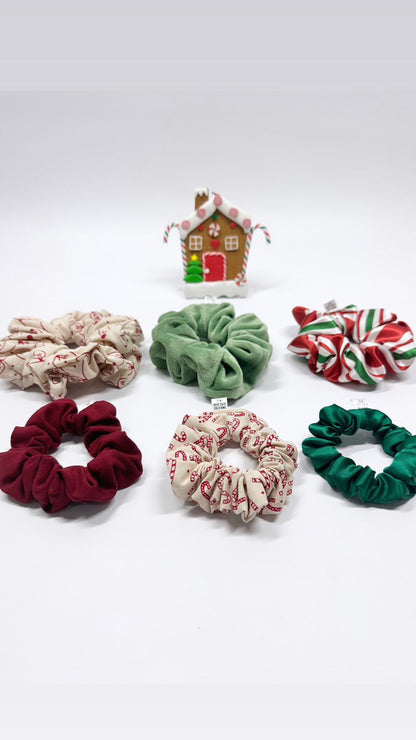 Mistletoe Scrunchie